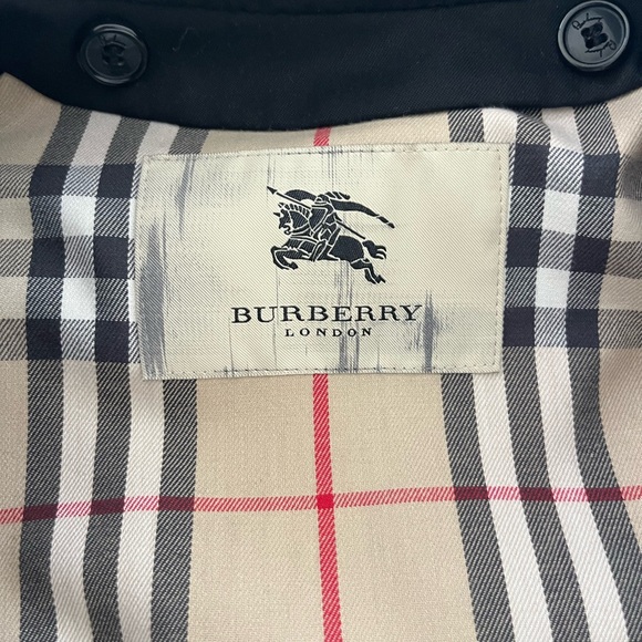 Authentic Burberry Coat - Picture 4 of 5